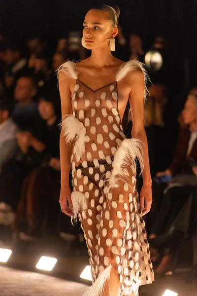 Look 84